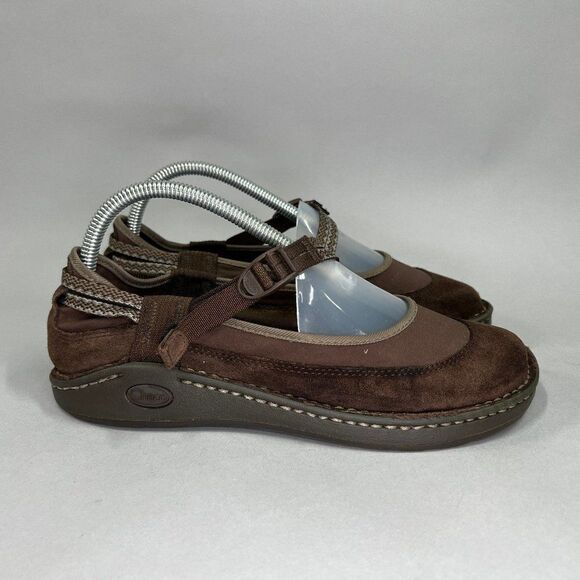 Chaco Girl's Size 6 Brown Suede Closed Toe Sandals - Picture 1 of 10